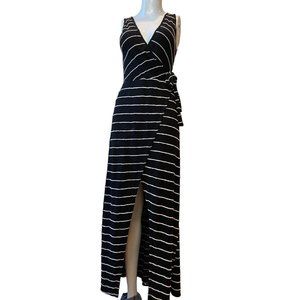 Jessica Simpson Women Striped Wrap Maxi Dress Embroidery Tie Waist Black White L